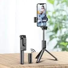 Mobile selfie stick