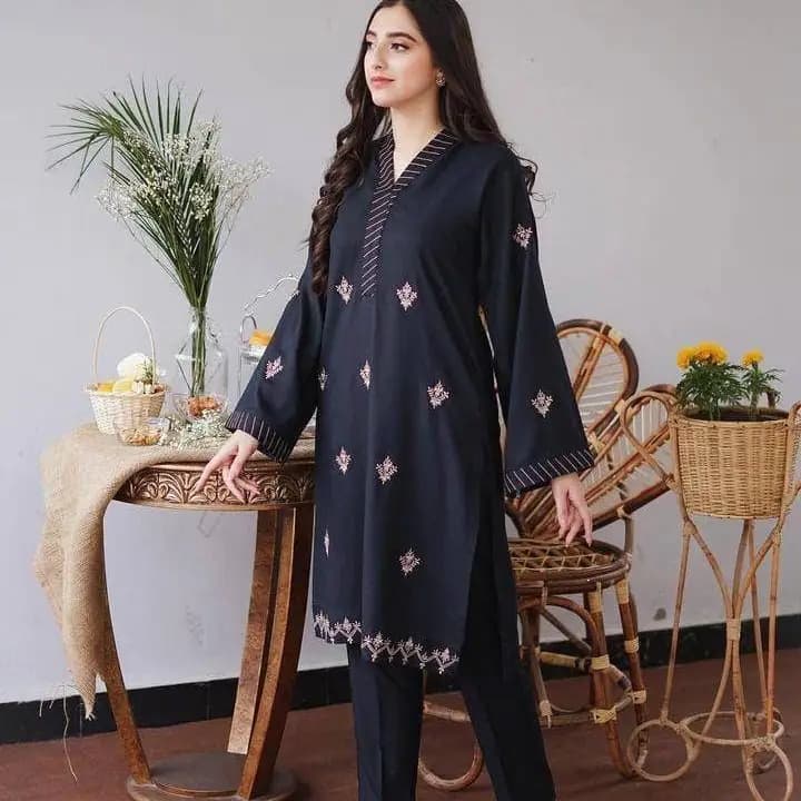   Fabric: Dhanak
  Shirt: Embroidered
  Sleeves: Embroidered
  Trouser: Plain
  Dupatta: Embroidered
  Cuttings: Shirt: 2.5 Gazz, Trouser: 2.5 Gazz, Dupatta: 2.5 Gazz
  Note: There might be 1-3 cm errors of dimension data due to pure manual measurement
  